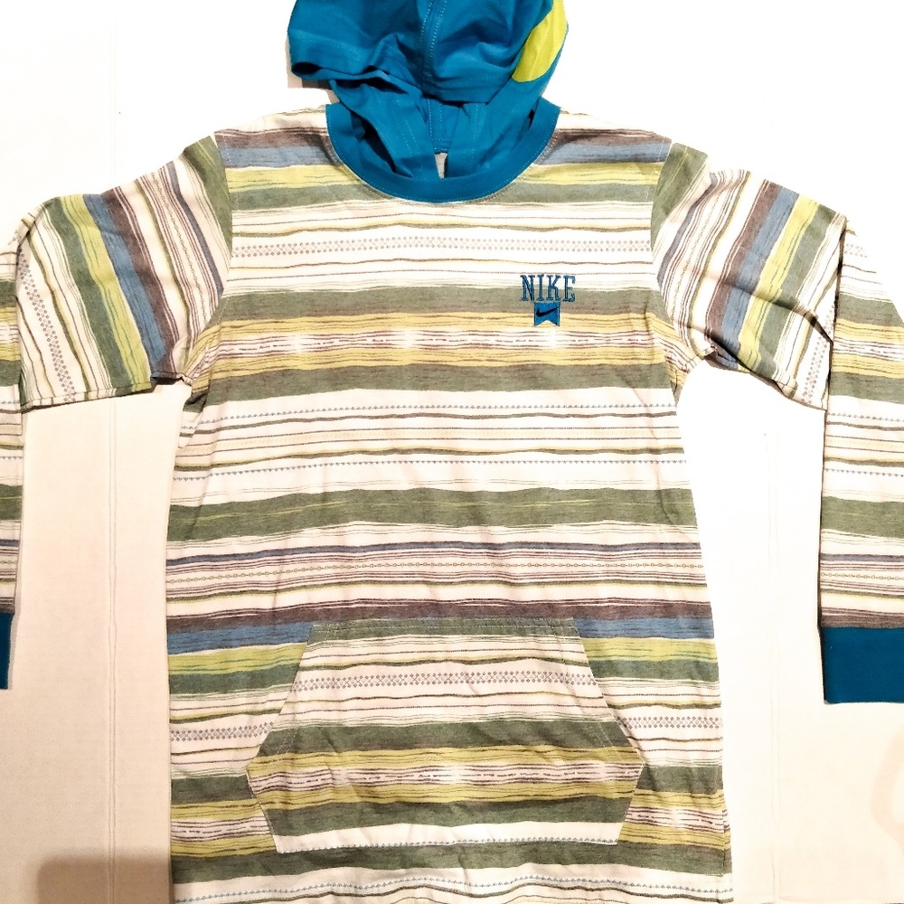 Boy's Nike Long Sleeve Hoodie